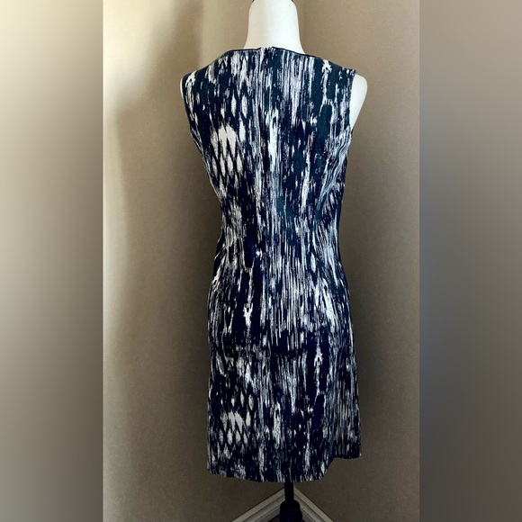 Black & White Dress - Picture 4 of 6